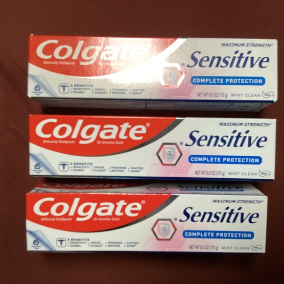 Colgate Sensitive Maximum Strength Complete Protection Mint Clean Toothpaste - Picture 3 of 5